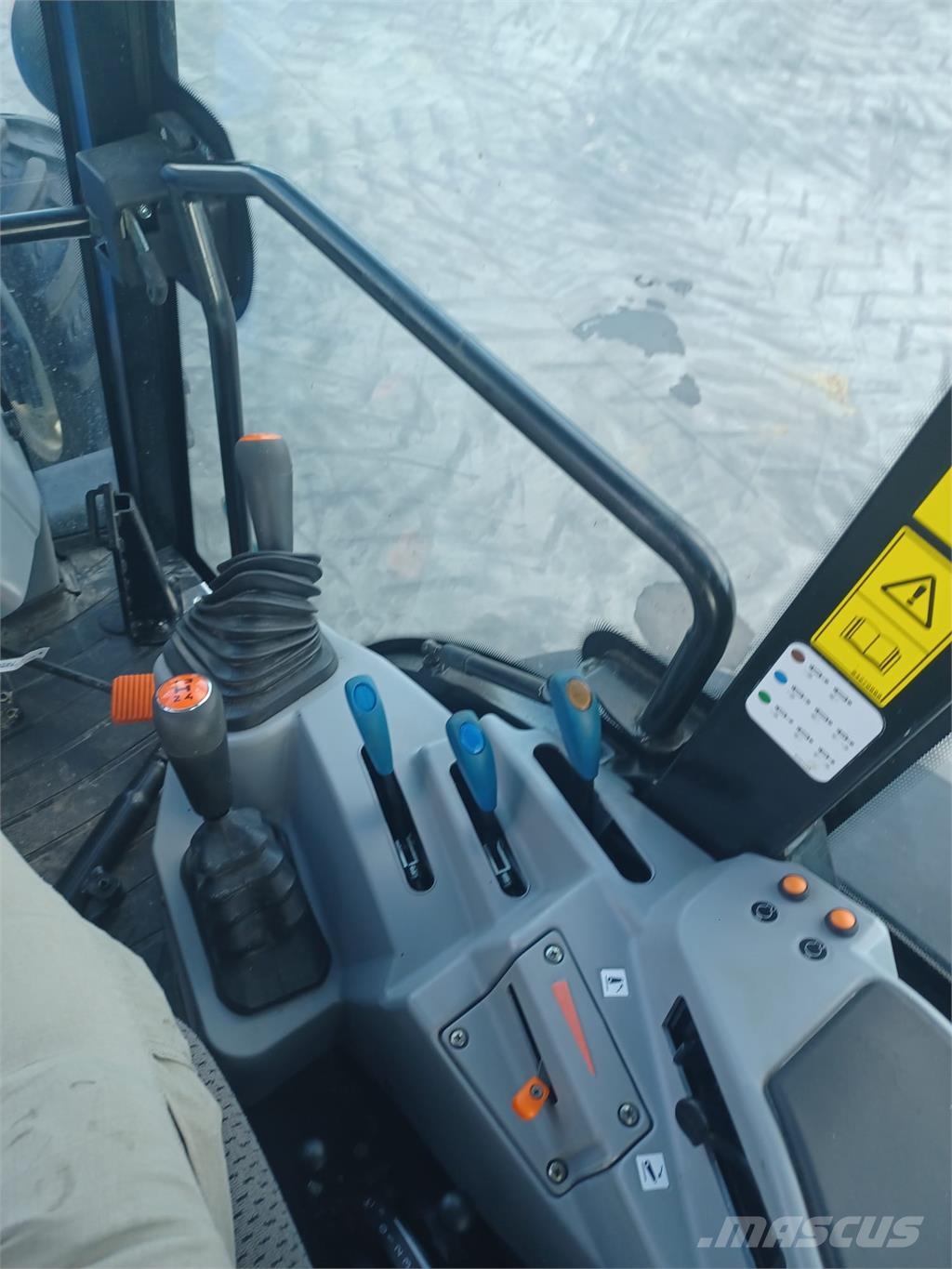New Holland T4.100F S Tratores Agrícolas usados