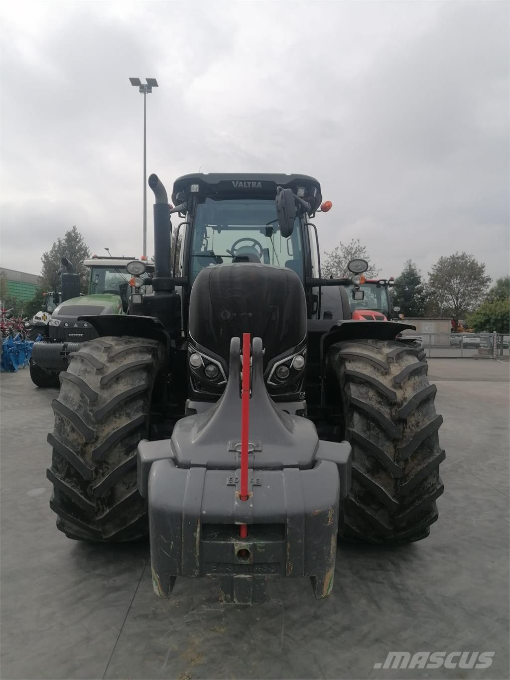 Valtra S324 Tractores