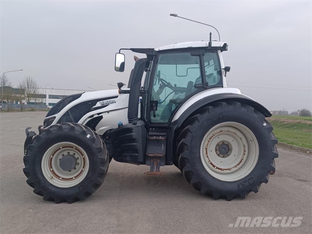 Valtra T234V Tractores