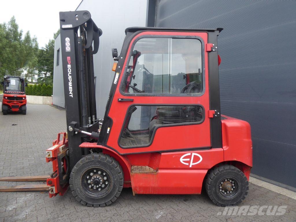 EP Equipment EFL252 Elektrische heftrucks
