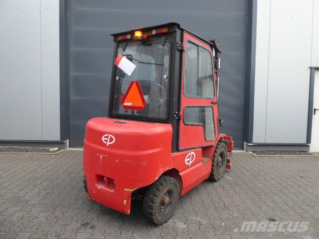 EP Equipment EFL252 Elektrische heftrucks