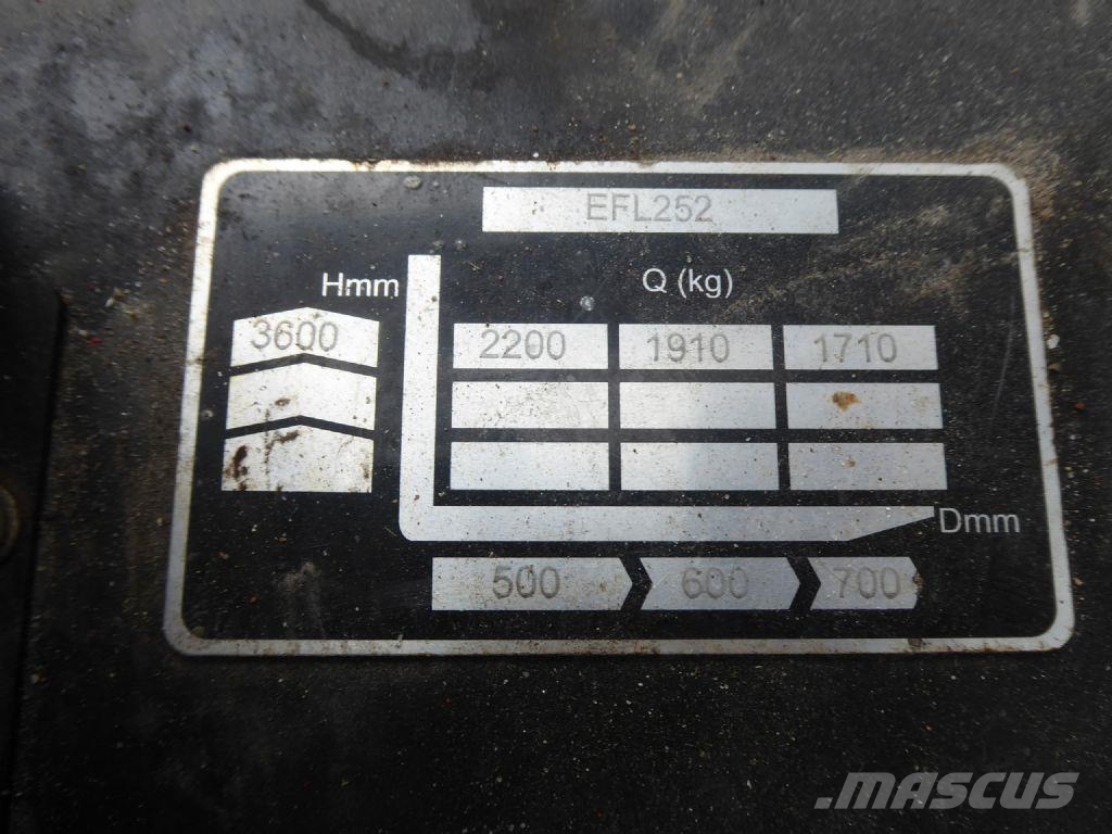 EP Equipment EFL252 Elektrische heftrucks