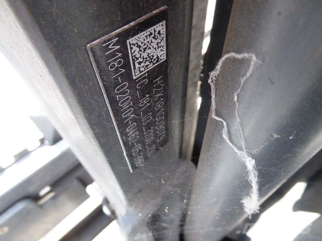 Linde E18L-02 شاحنات ذات رافعات شوكية تعمل بالكهرباء