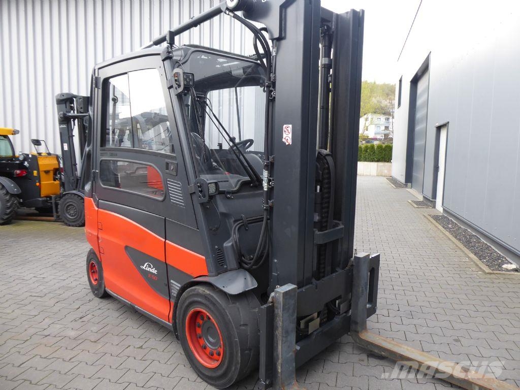 Linde E50HL-01 شاحنات ذات رافعات شوكية تعمل بالكهرباء
