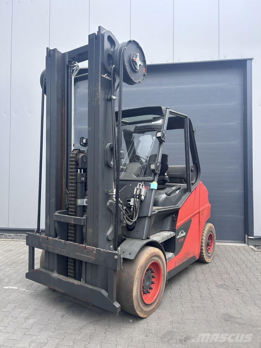 Linde E60-01 电动叉车