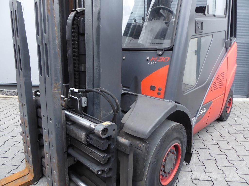 Linde H30D-02 شاحنات الديزل