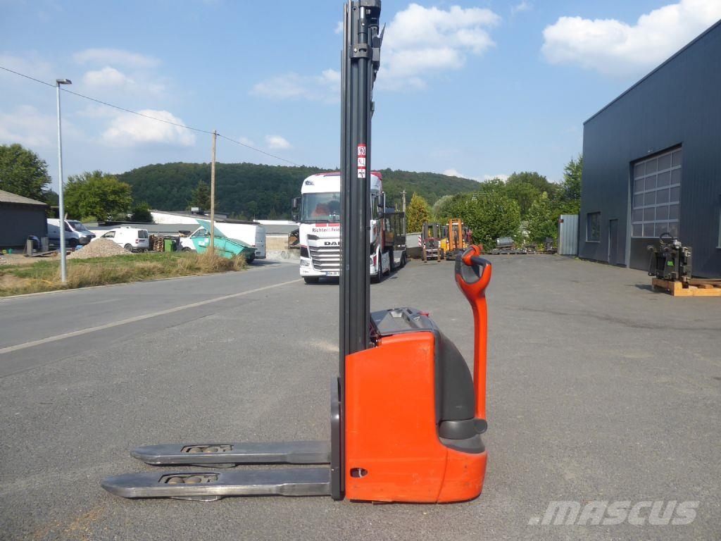 Linde L12 Palešu krautņotāji
