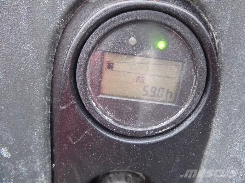 Linde L12L معدات التكديس الجوالة