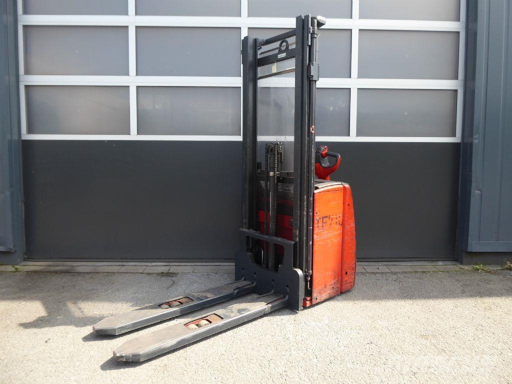 Linde L16 Παλετοφόρα πεζού χειριστή με ιστό