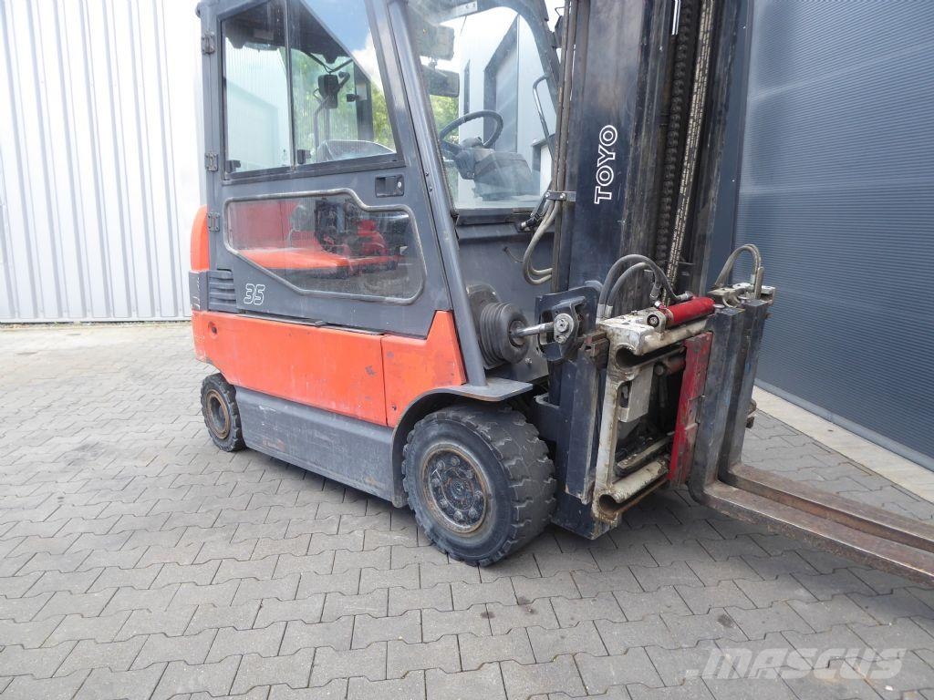 Toyota 7FBMF35 Electric forklifts