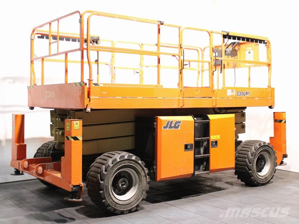 JLG 330 LRT Scheren-Arbeitsbühnen