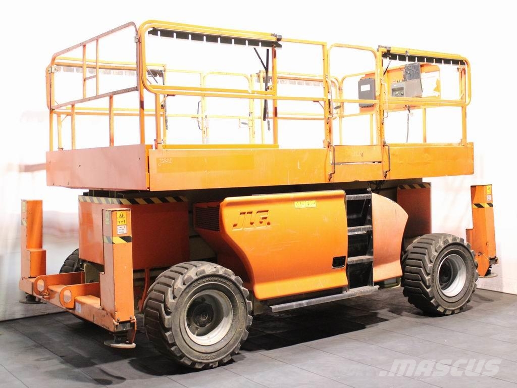 JLG 3394RT Šķerveida pacēlāji