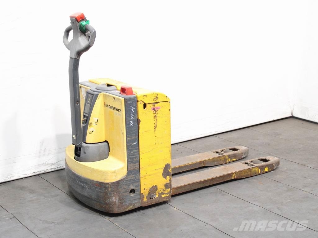 Jungheinrich EJE 120 Low lifter