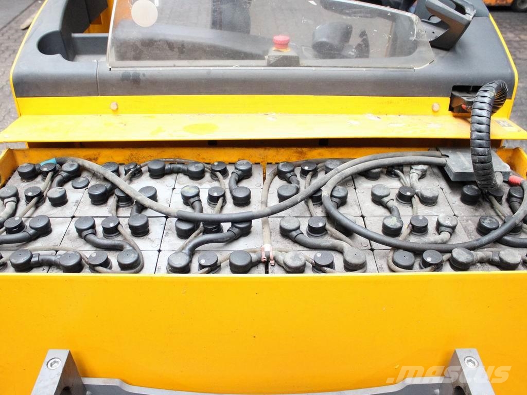 Jungheinrich ETV 320 DL GNE115-1151DZ Reachtruck voor hoog niveau