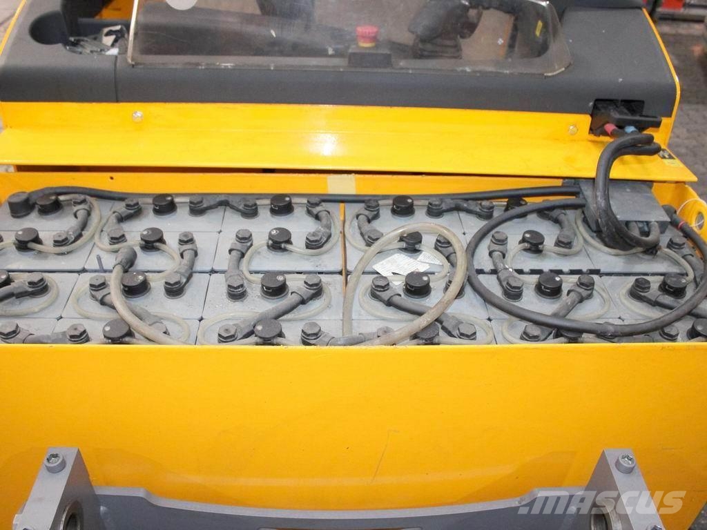 Jungheinrich ETV 320 DL GNE115-872DZ Reachtruck voor hoog niveau