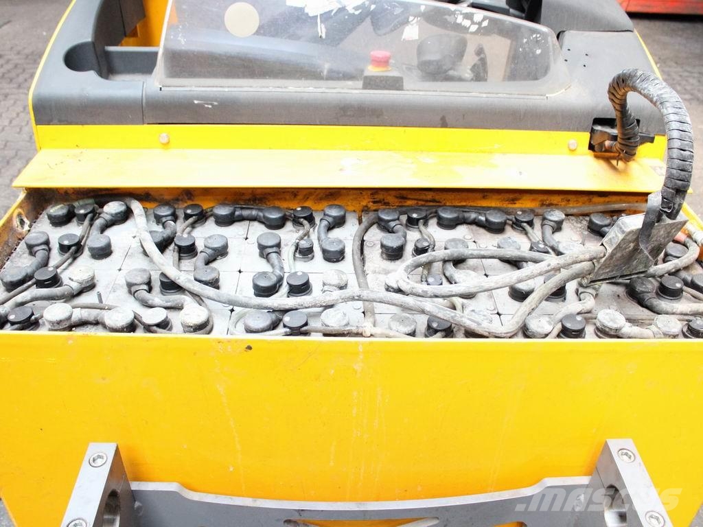 Jungheinrich ETV 320 DL GNE115-1151DZ Reachtruck voor hoog niveau