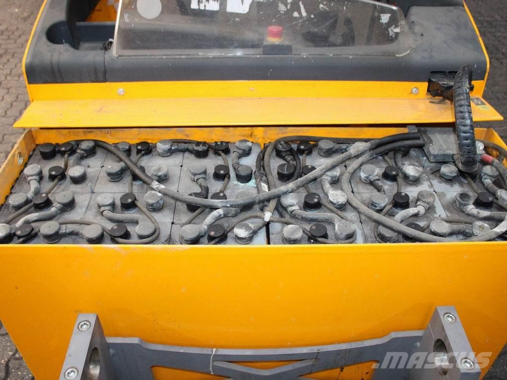 Jungheinrich ETV 320 DL GNE115-1151DZ Reachtruck voor hoog niveau