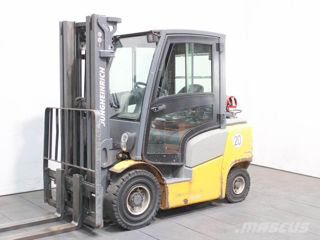 Jungheinrich TFG 425 GE120-470DZ Камиони с АГУ