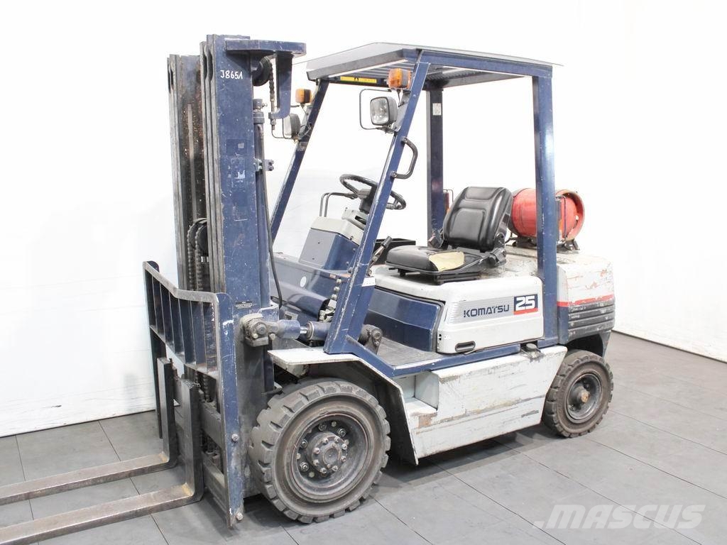 Komatsu FG 25 T-11 LPG'li forkliftler