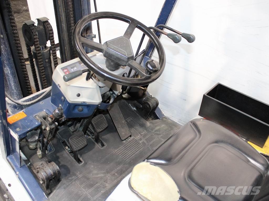 Komatsu FG 25 T-11 LPG'li forkliftler