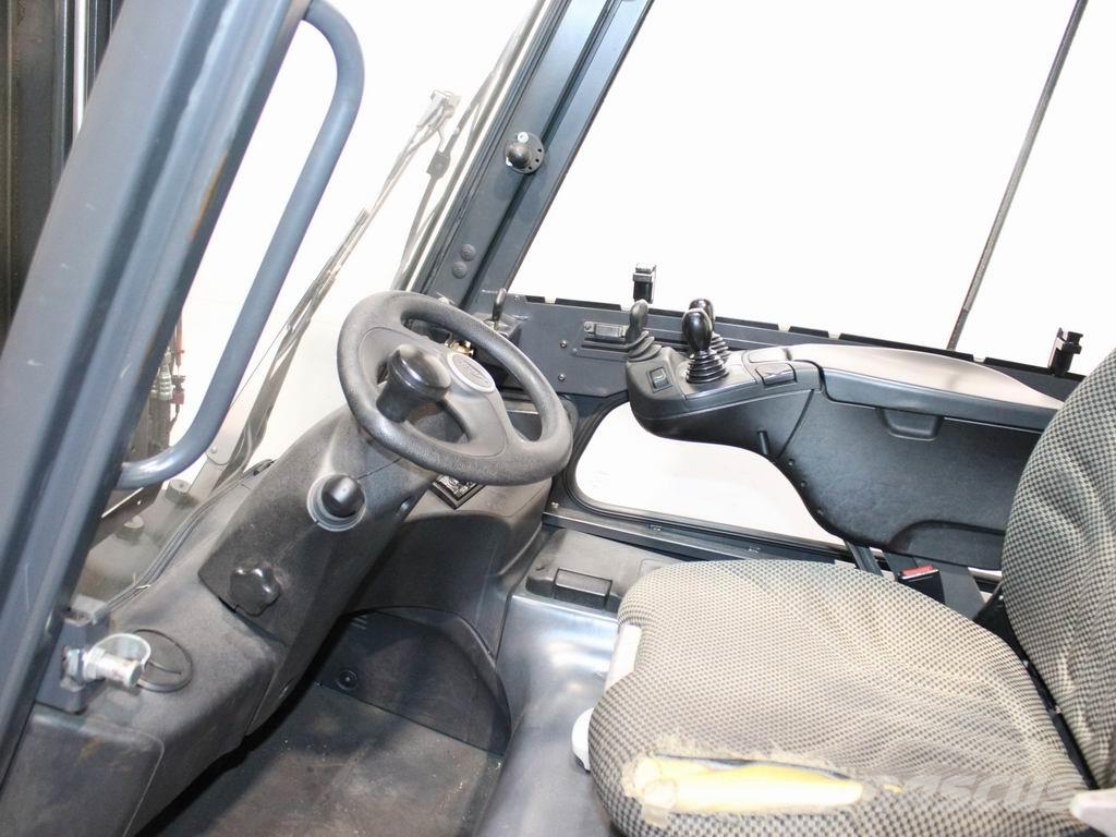 Linde E 25 L-01 387 شاحنات ذات رافعات شوكية تعمل بالكهرباء