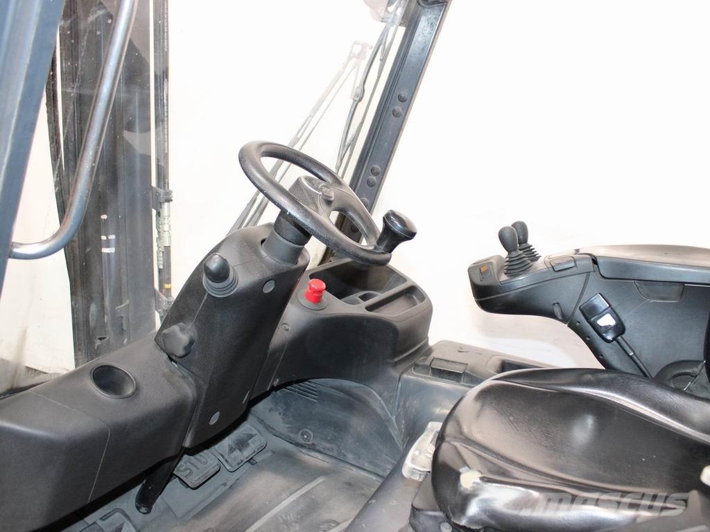 Linde E 50 HL-01 388 Stivuitor electric