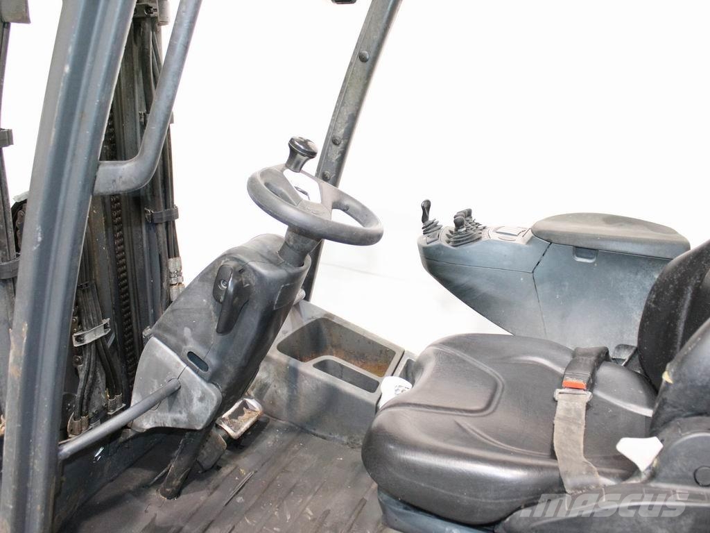 Linde H 25 D-01 1202 Dízel targoncák