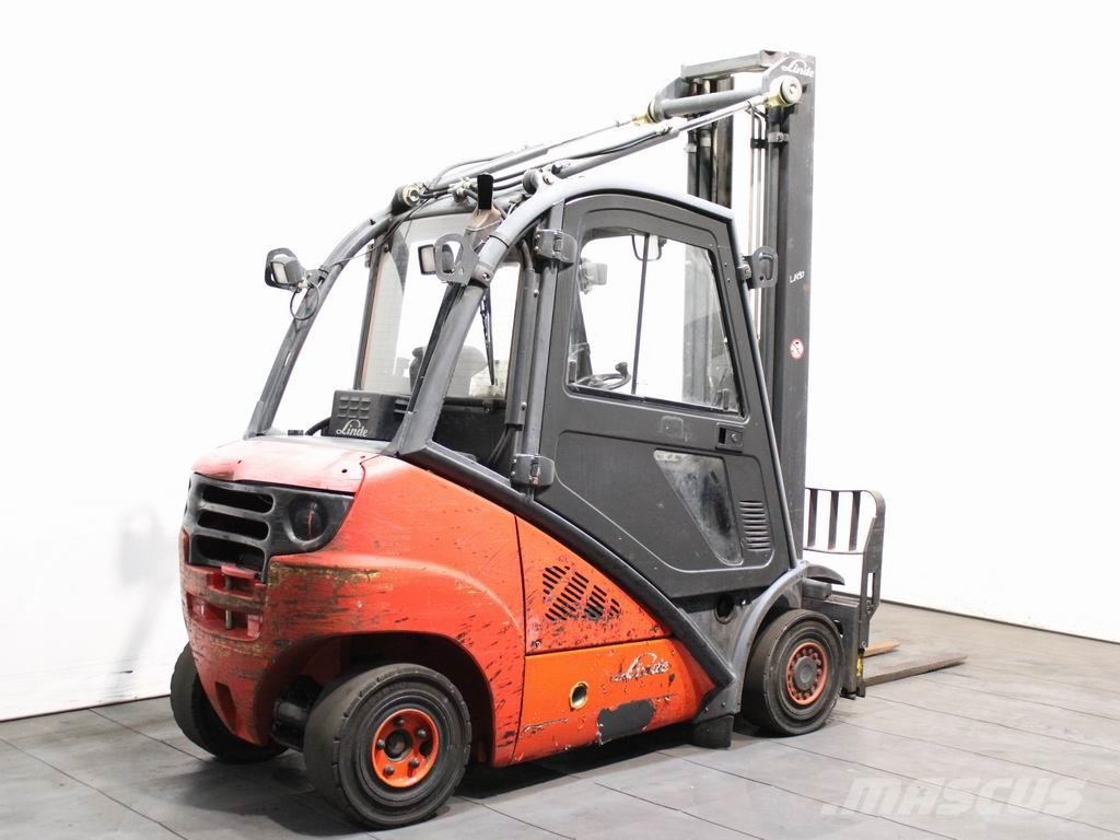 Linde H 25 D-01 392 Дизельні навантажувачі