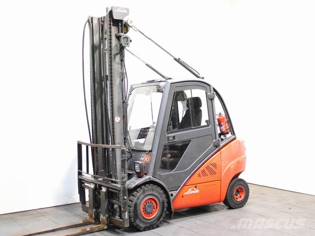 Linde H 30 D-01 393 Дизельні навантажувачі