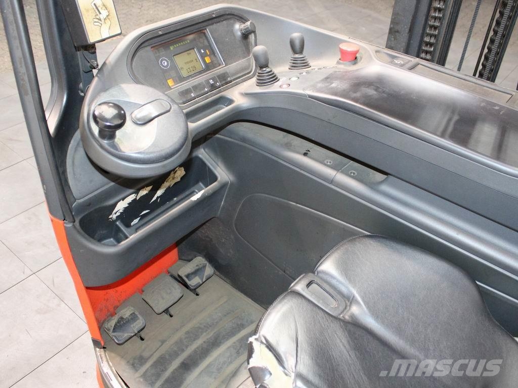 Linde R 20-01 1120 Viličarji s pomičnim teleskopom