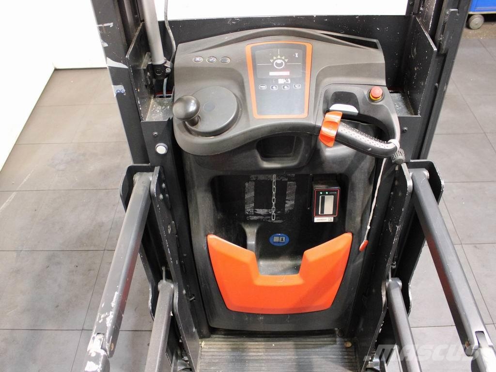 Linde V 10-02 5212 Visokodvižni komisionirni viličar