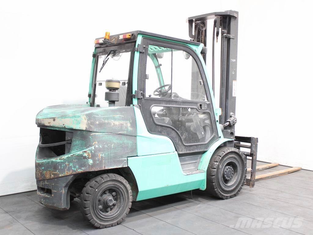 Mitsubishi FD 50 NT Diesel forklifts