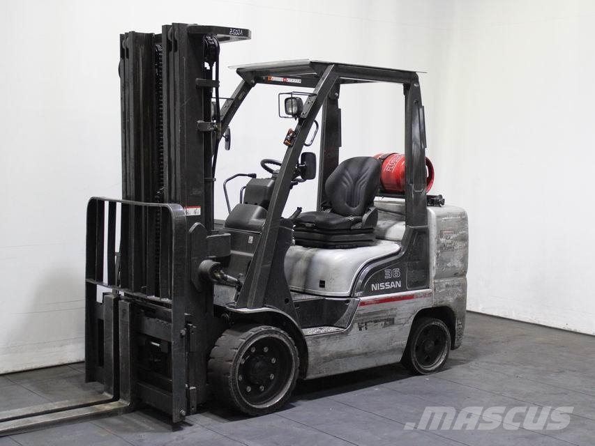 Nissan MCU G 1F2 F 36 LU Carrelli elevatori GPL