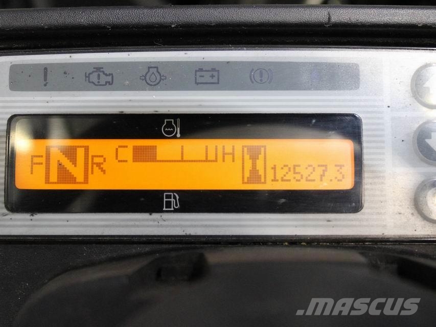 Nissan MCU G 1F2 F 36 LU Carrelli elevatori GPL