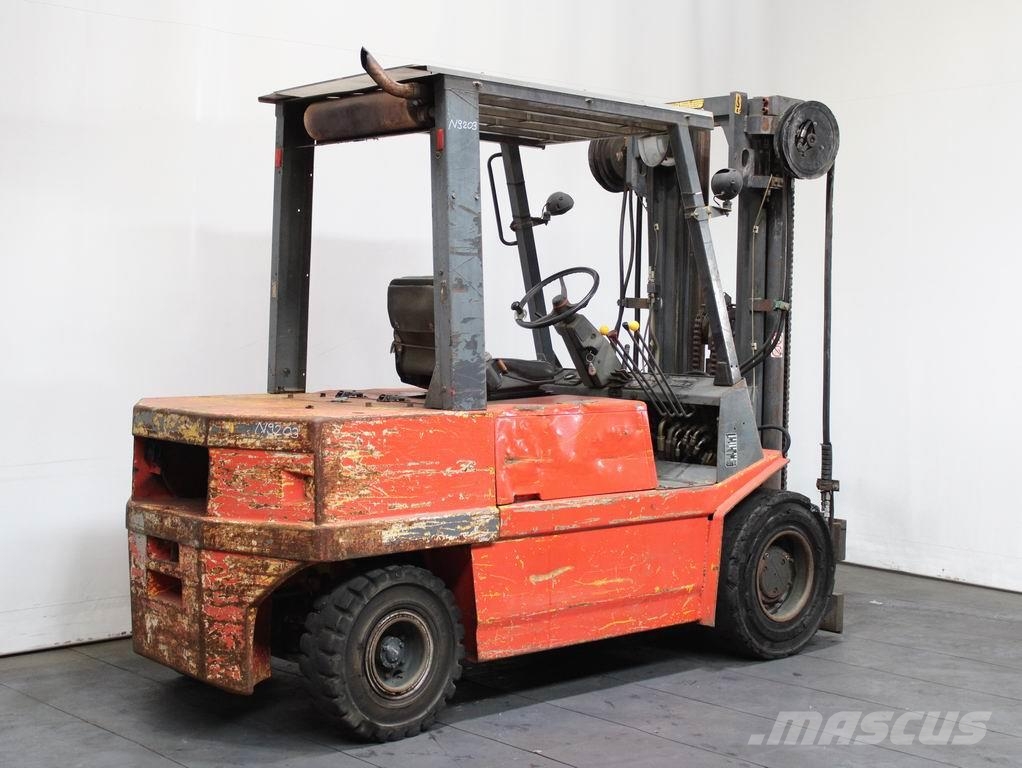 OM DI 50 C-500 柴油叉车