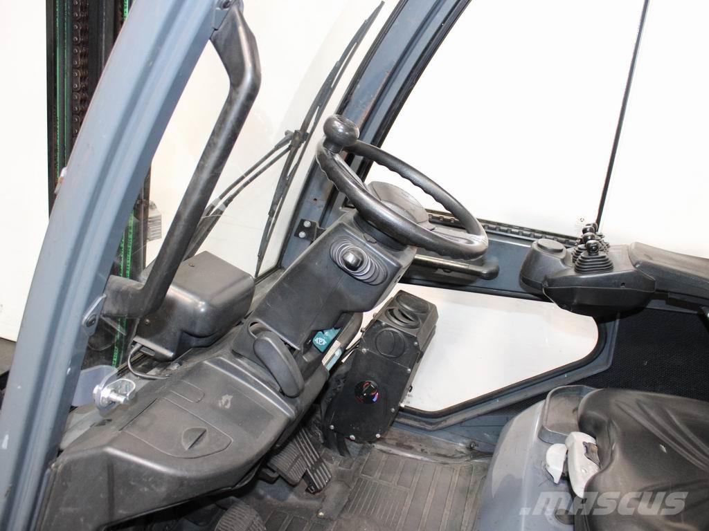 Toyota 02-8 FGJF 35 Περονοφόρα ανυψωτικά κλαρκ με φυσικό αέριο LPG