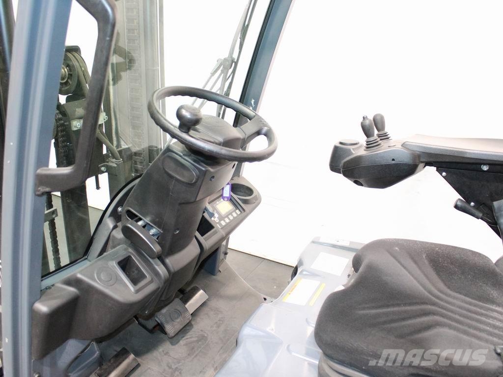 Toyota 8 FBE 18 T Electric forklifts
