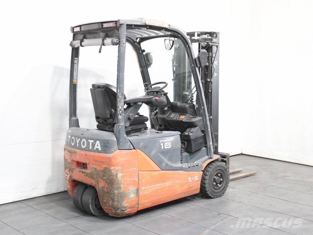 Toyota 8 FBEK 18 T شاحنات ذات رافعات شوكية تعمل بالكهرباء
