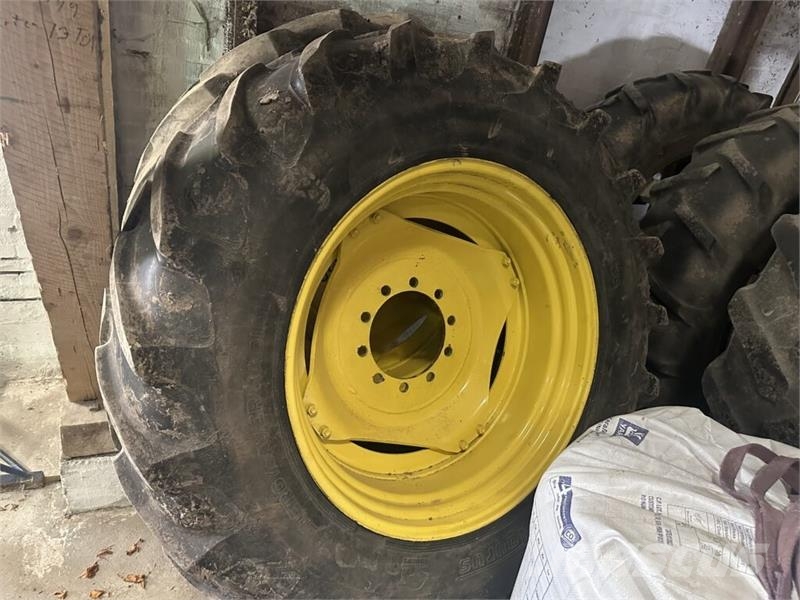 Amazone UG 3000 sprøjtehjul Padangos, ratai ir ratlankiai