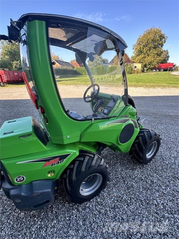 Avant 640i Mini utovarivači