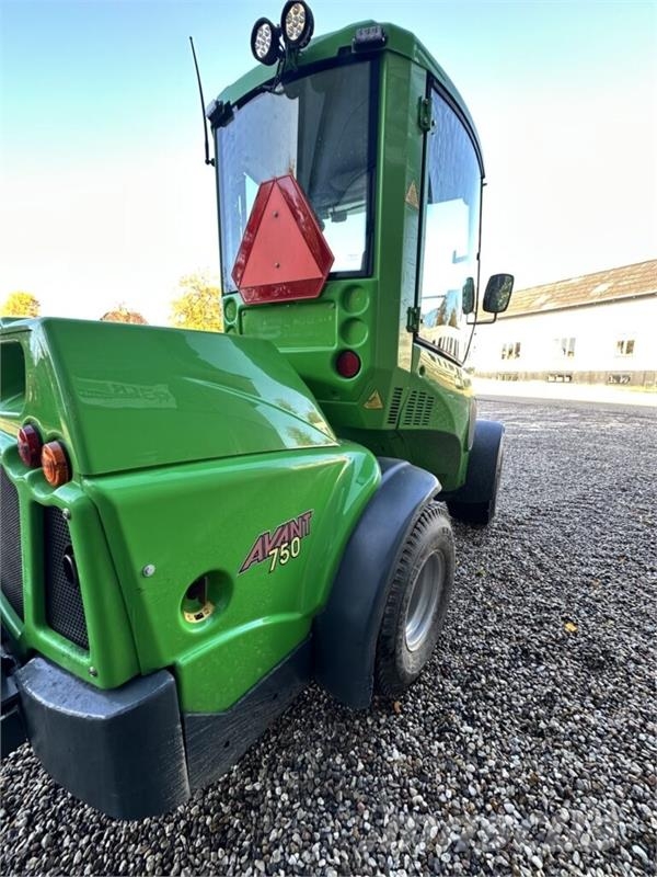 Avant 750 Mini utovarivači