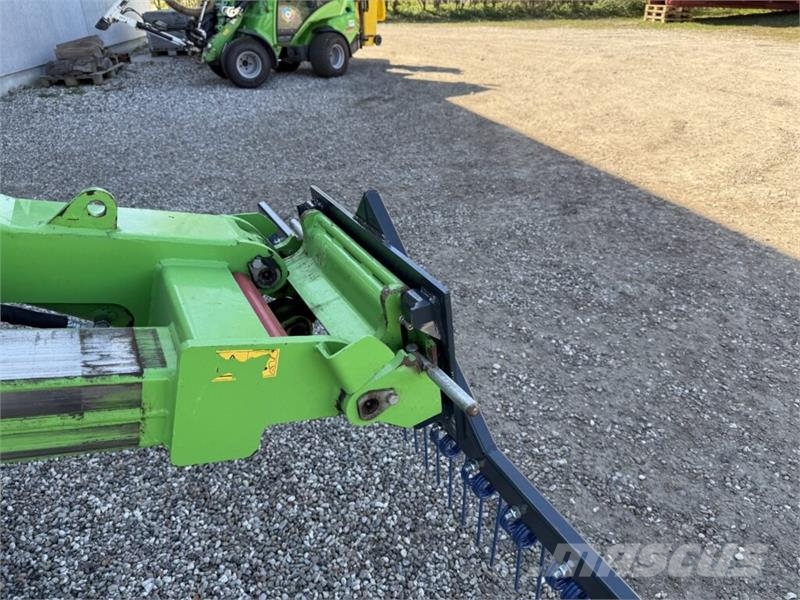 Avant Gårdspladsrive Mini loaders
