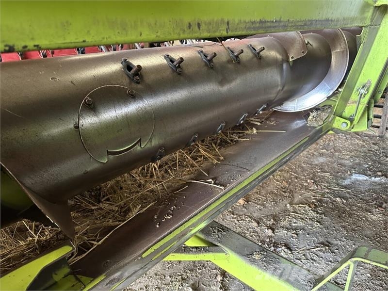 CLAAS Lexion 420 Leikkuupuimurit