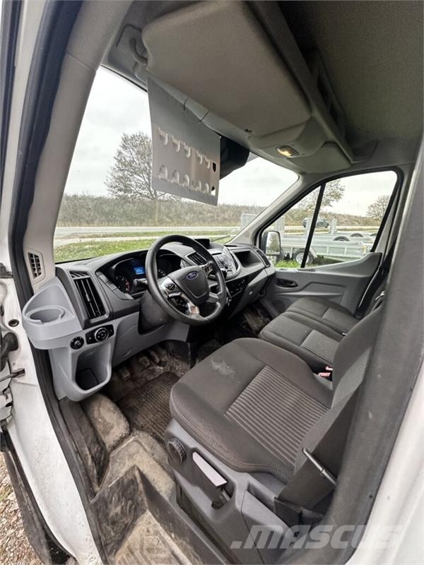 Ford Transit Lieferwagen