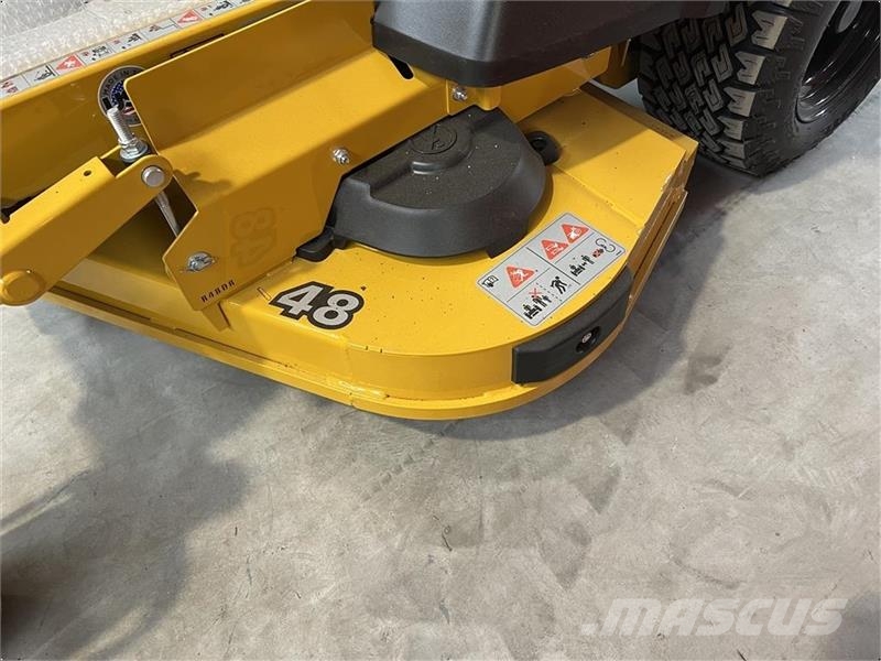 Hustler Raptor XD 48" RD 小型曳引機