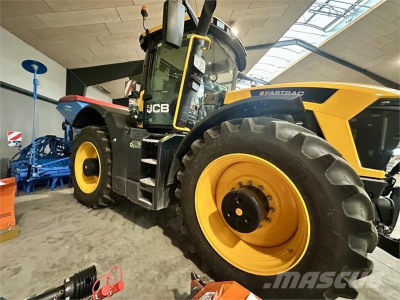 JCB Fastrac 6300 Tractoare