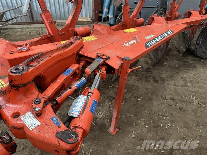 Kuhn Vari-Master 153 Wendepflüge