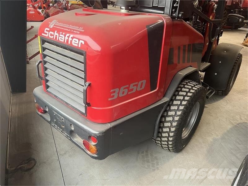 Schäffer 3650 لوادر صغيرة