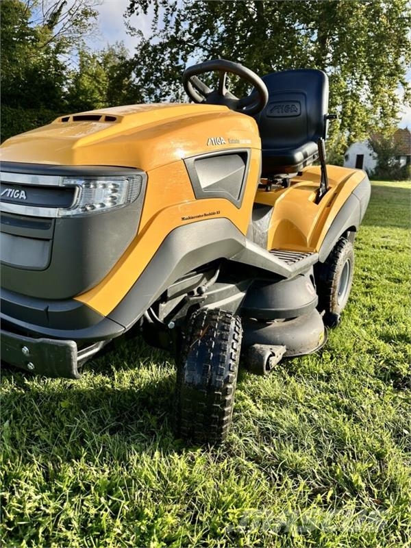 Stiga 7102 W Коммунальные тракторы
