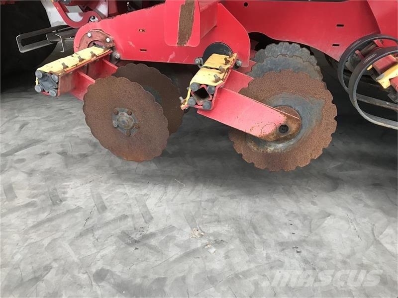 Väderstad RAPID RDA 600 Mechanické secí stroje